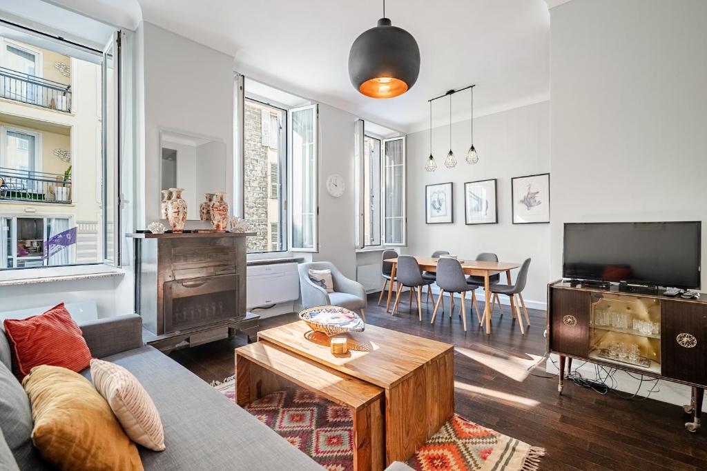 Stunning apartment in the Gold Square of Nice!