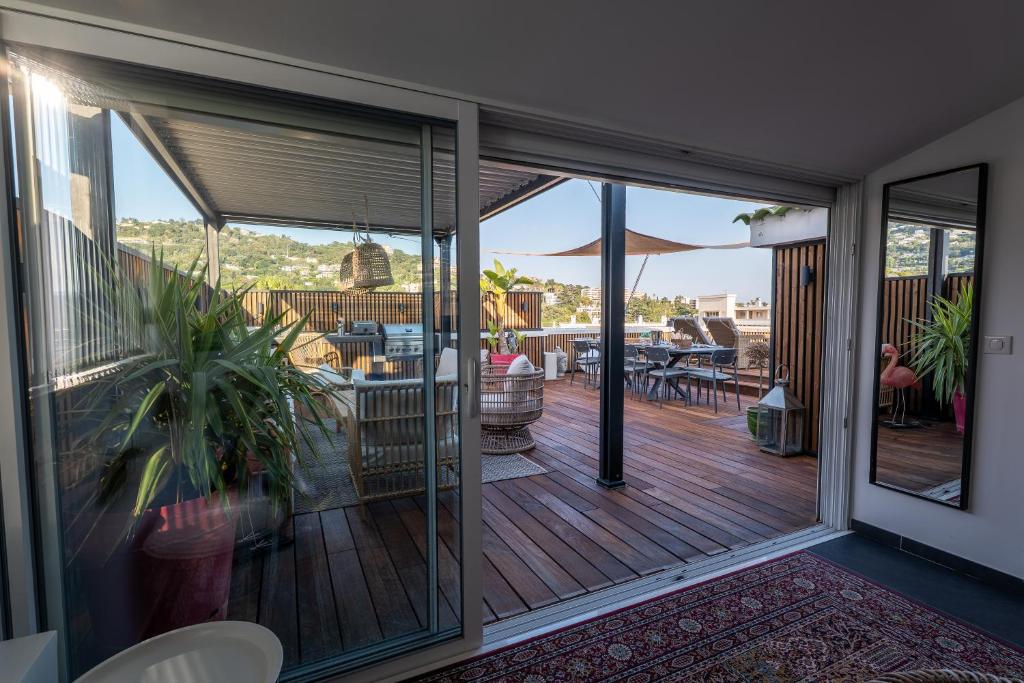 Best of the best in Cannes with a beautiful view