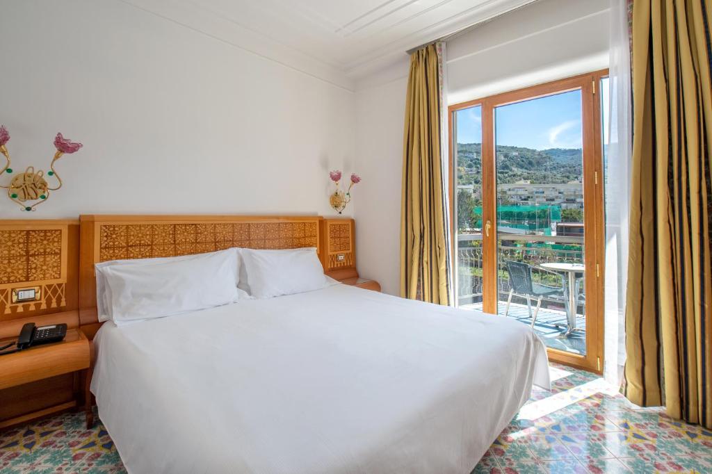 Grand Hotel Flora - 