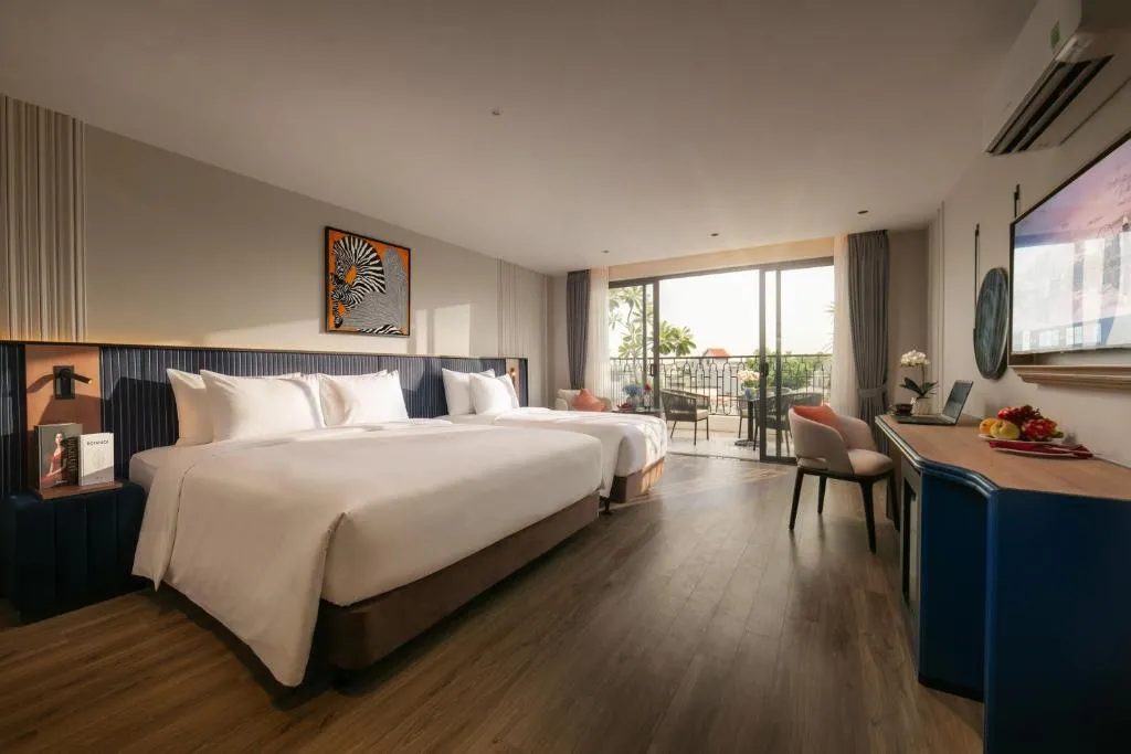 Family Grand Terrace Suite - Panorama City View