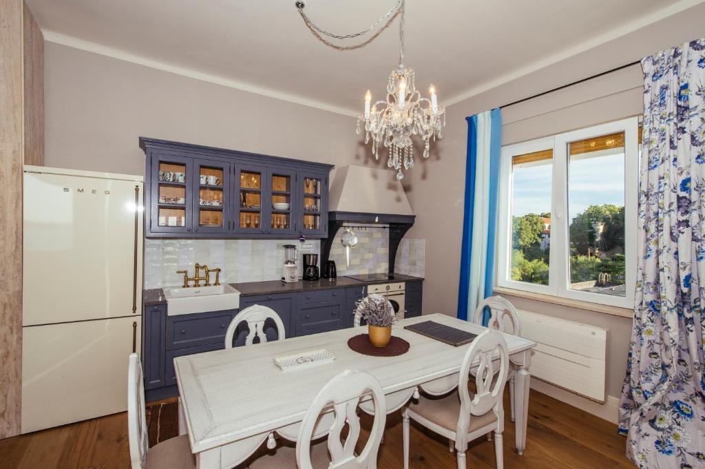 Kuchyňa alebo kuchynka v ubytovaní Luxury Residence Zadar