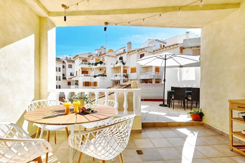 Modern Relax Oasis with Pool, 150m from the Sea