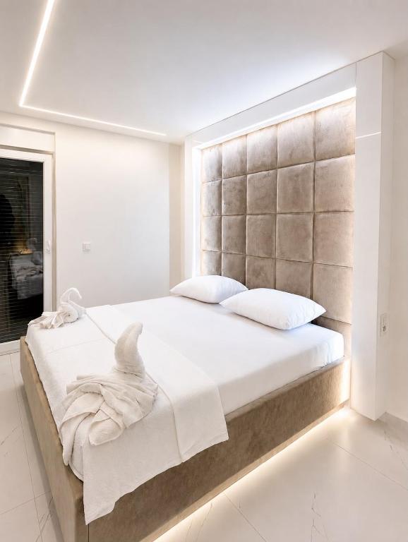 Apartments Ante with pool and jacuzzi