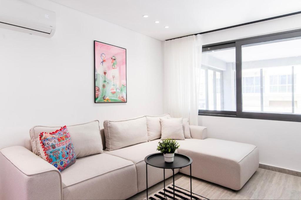 Jay-Z Modern Studio Close to Gazi & Monastiraki