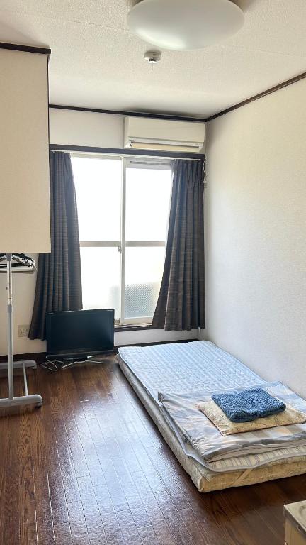 One bedroom apartment 202 Hirai 2, 2 minutes walk from the station, 2 people use