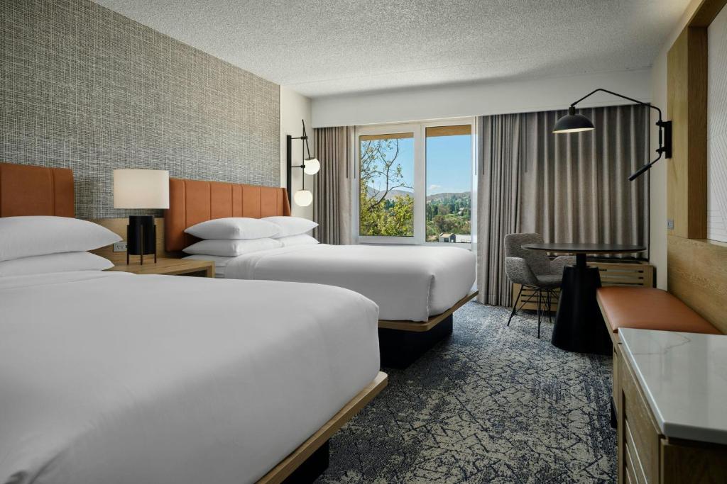 Sheraton Agoura Hills Hotel - 