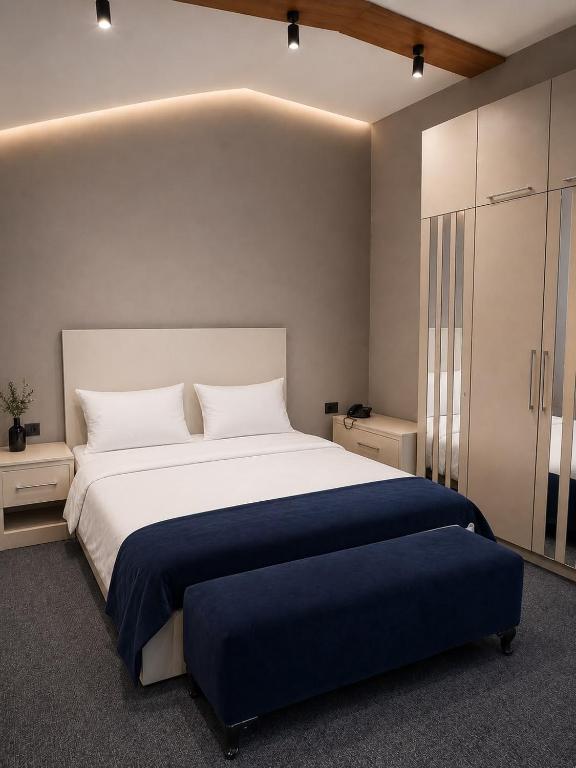 Central Suite Baku Hotel در باکو