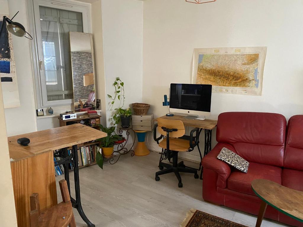Gallery image of Triplex apartment in the old center in Foix