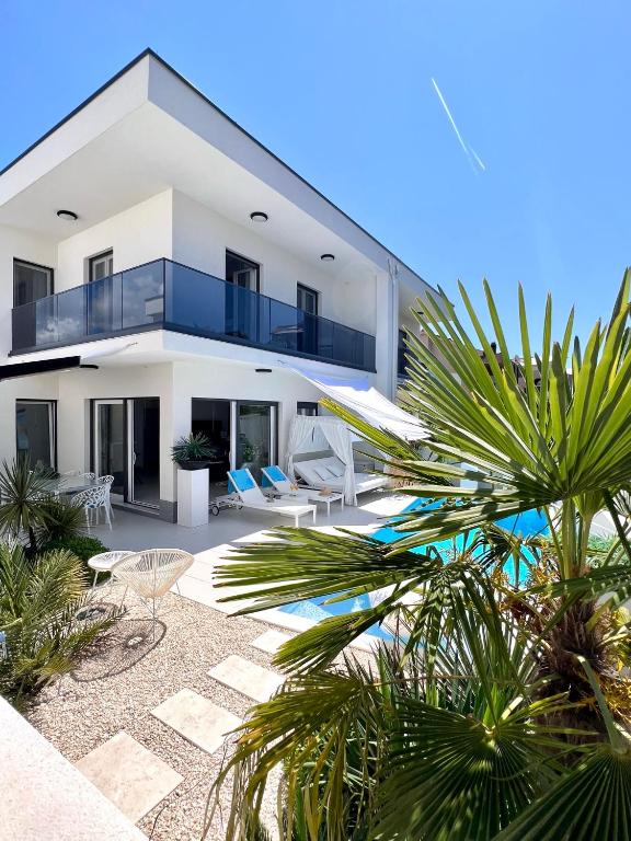 Adriatic Paradise Villa