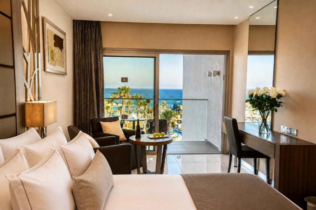 Adams Beach Hotel & Spa - 