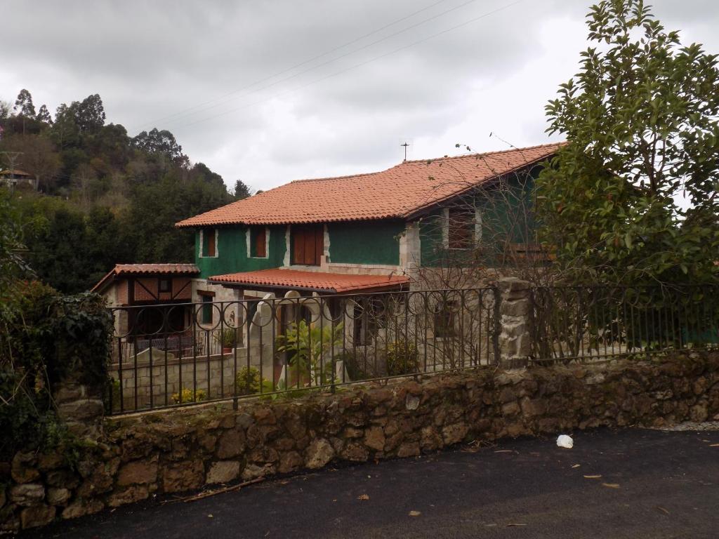 The building in which a vendégházakat is located