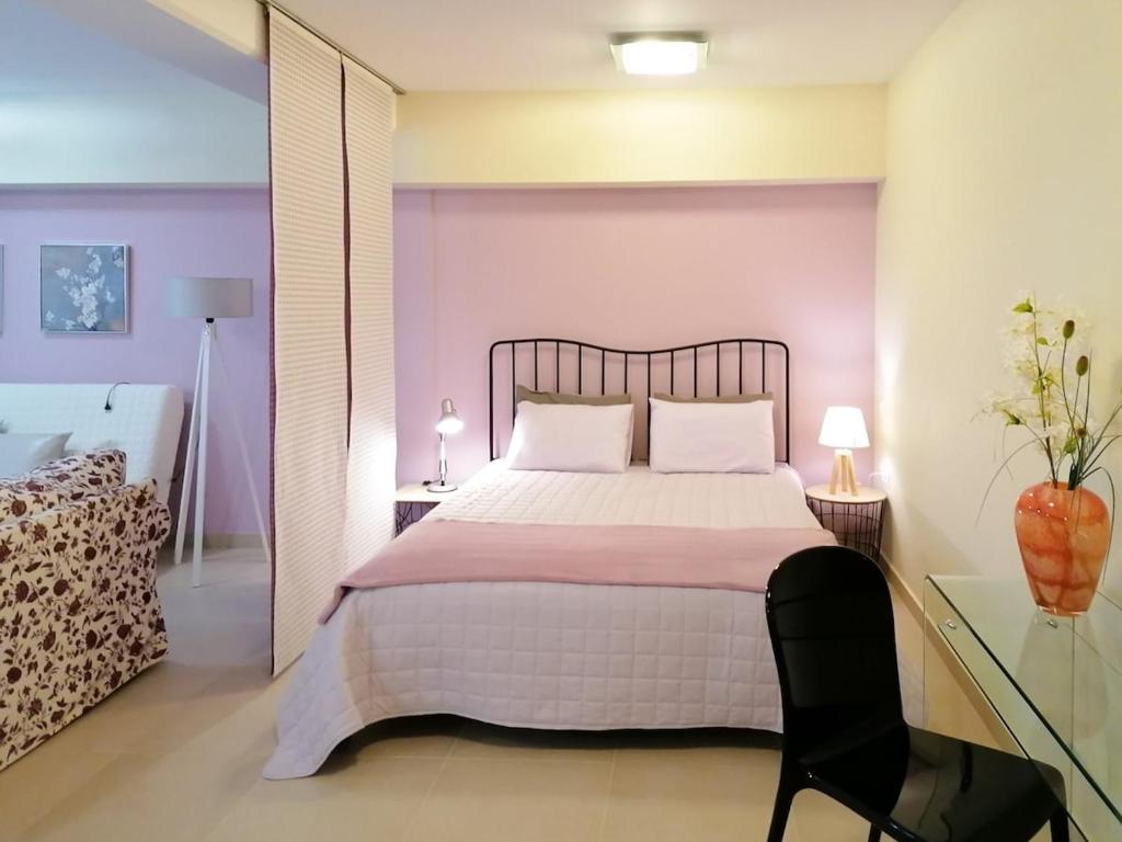 Bright, Deluxe, Semi Basement Apt