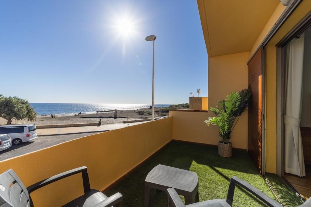 El Medano, Casa Cabezo, stunning ocean house for 2-4-6-8 friends or family