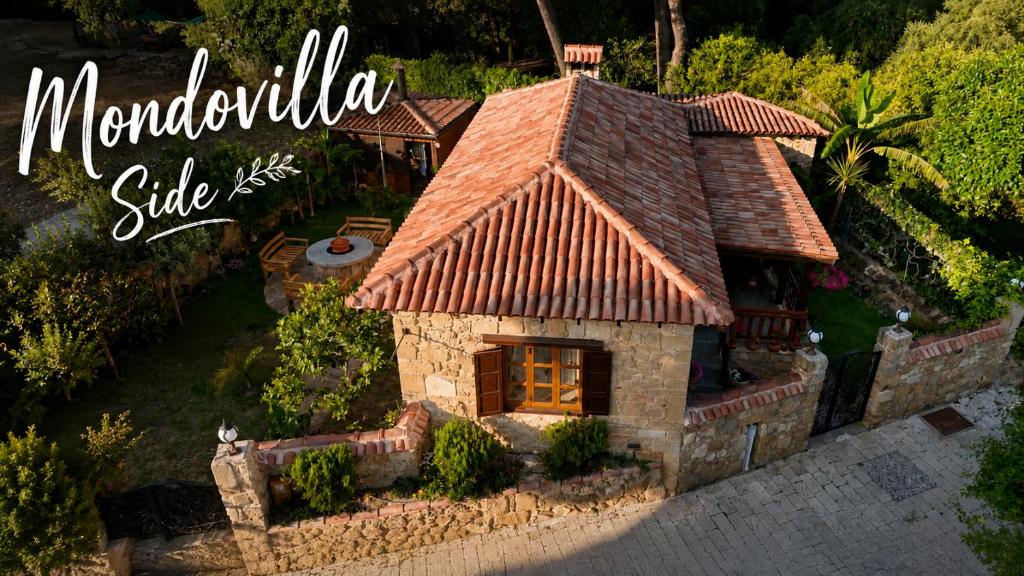 تصویر اتاق‌های Mondovilla a charming villa in ancient Side near the theatre just 60 meters from the beach - تصویر ۲