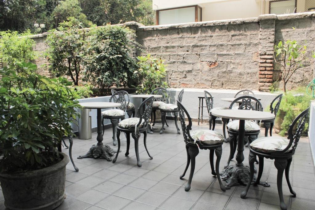 Zahrada ubytování Hotel Leonardo da Vinci
