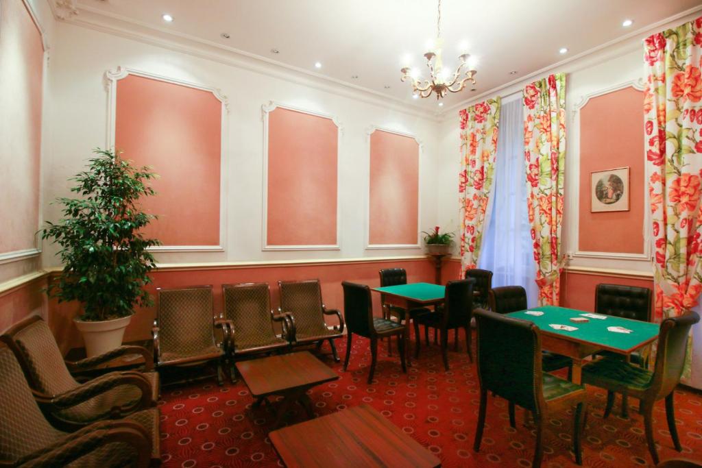 Posezení v ubytování Hôtel d'Etigny