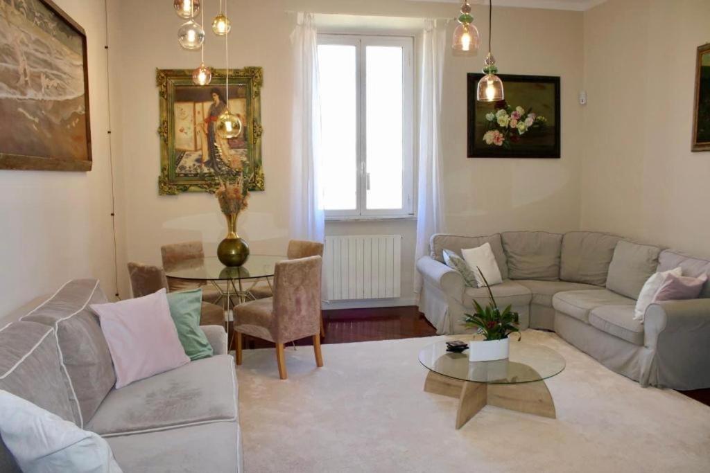 Luiza Vatican House - One-Bedroom Family Apartment
