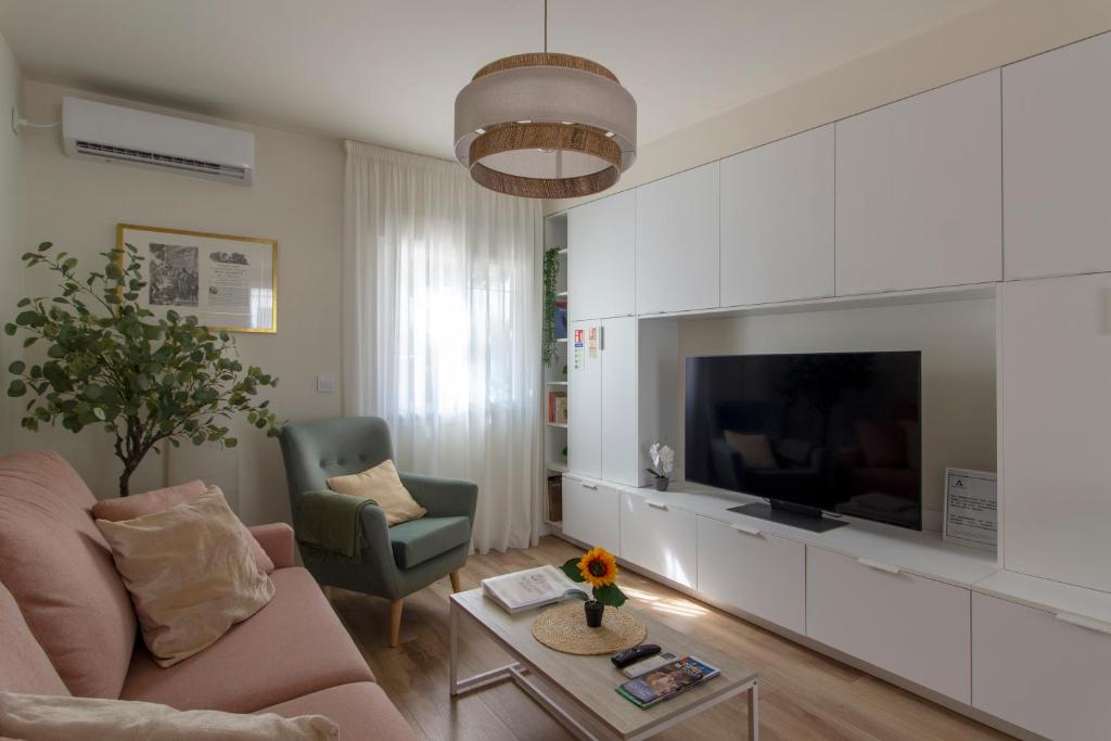Casa Macarena Sunflower