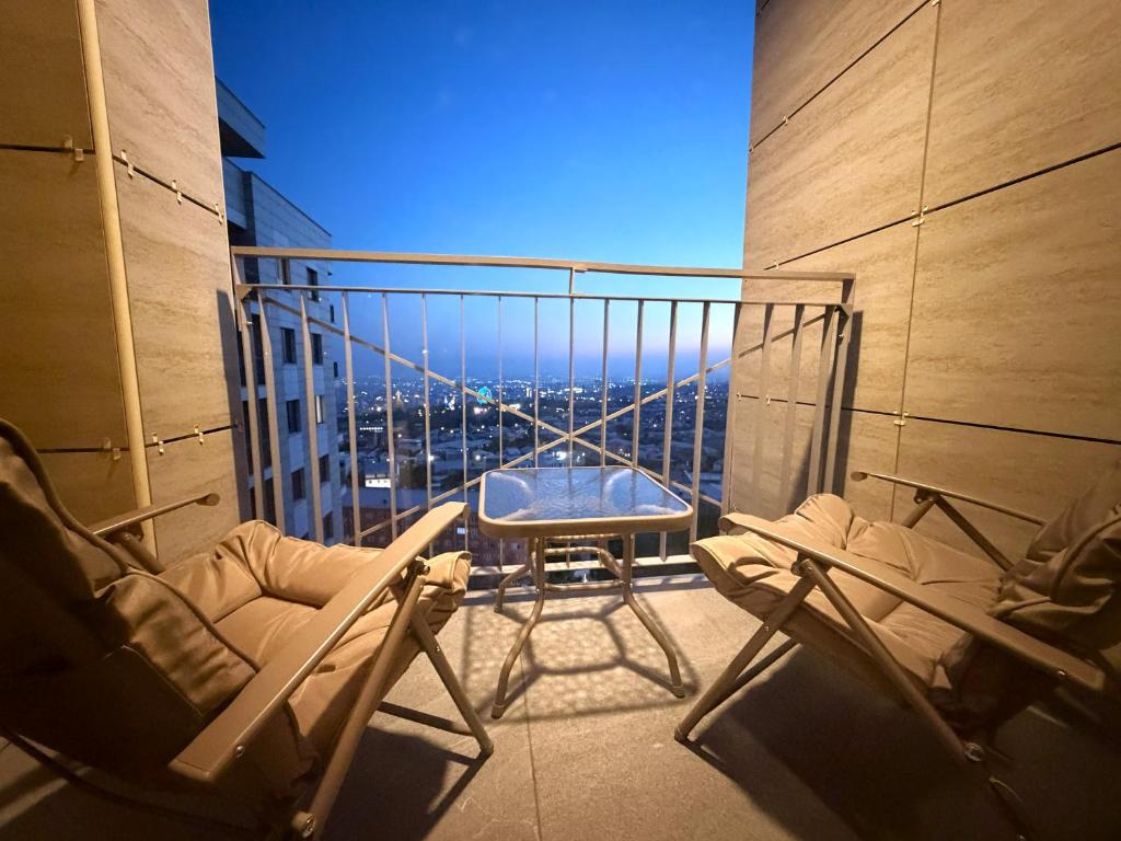 Skyline View Yerevan Panoramic 14th Floor در ایروان