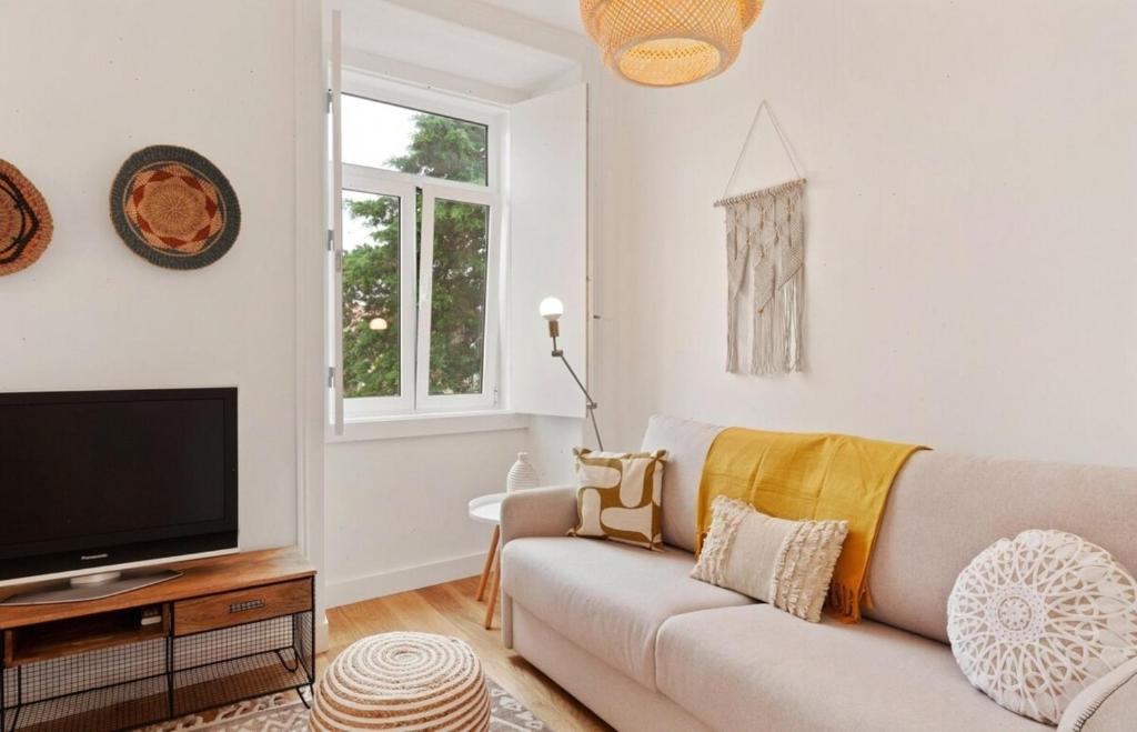 Modern Portuguese 1 Bedroom Apartment in Belém