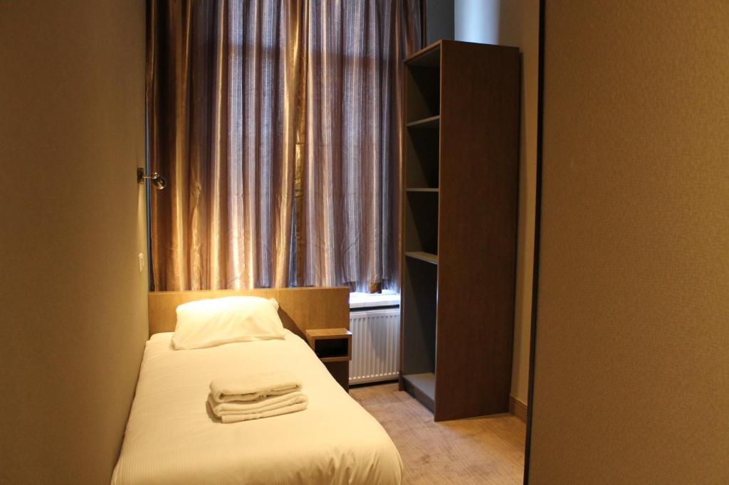 Blossoms City Hotel - Resim 43