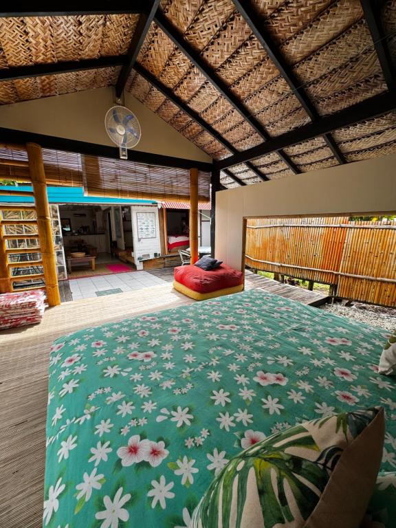 Fare BAMBOO avec PALAPA et piscine partagée - photo 11 - Moorea, Polynésie