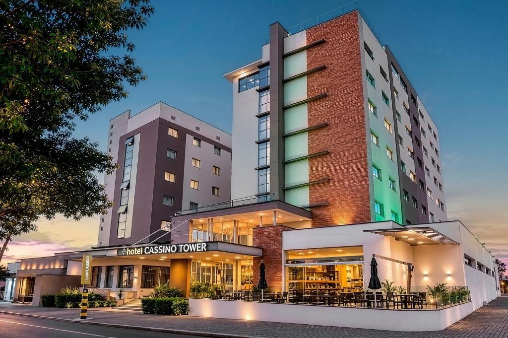 a rendering of the front of the new zealandan hotel at Hotel Cassino Tower Piracicaba by Nacional Inn in Piracicaba