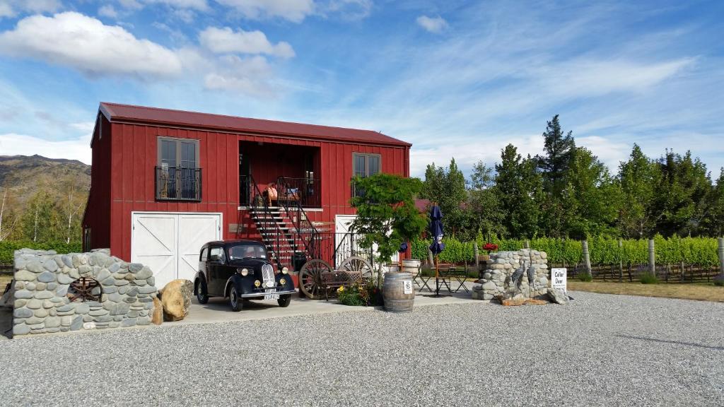 River Rock Estate - Resim 34