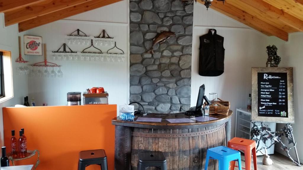 River Rock Estate - Resim 30