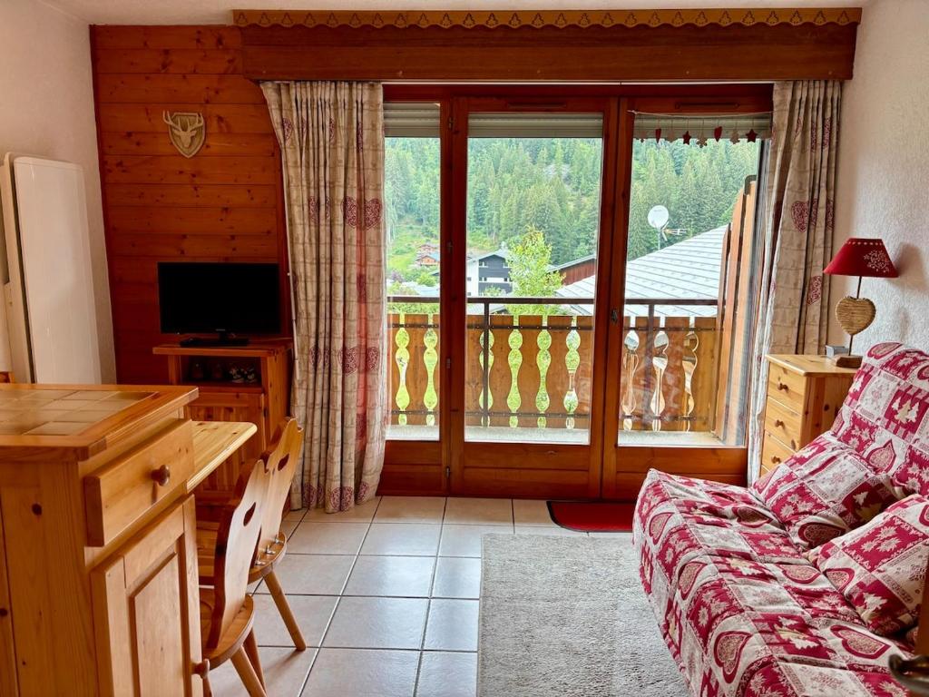 Cozy studio with mountain view
