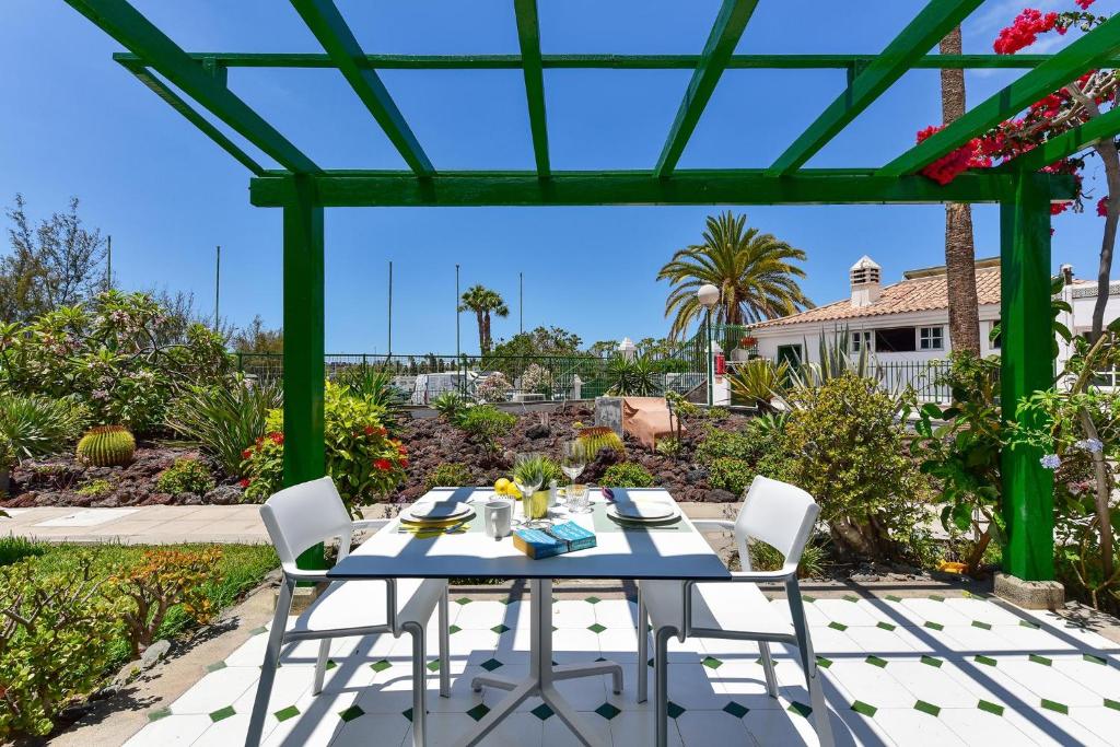 Campo Golf 1 by VillaGranCanaria