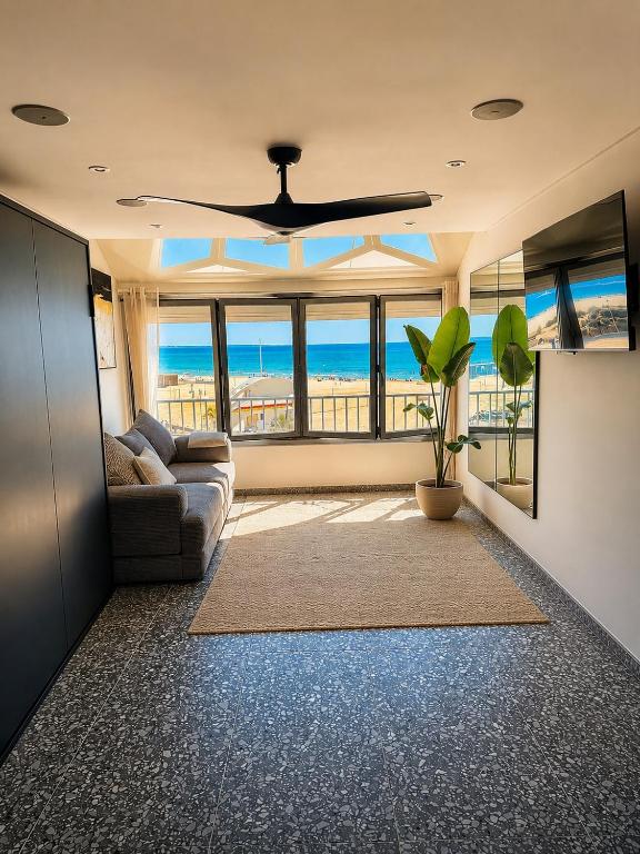 Vue mer Studio design neuf Plage & Parking