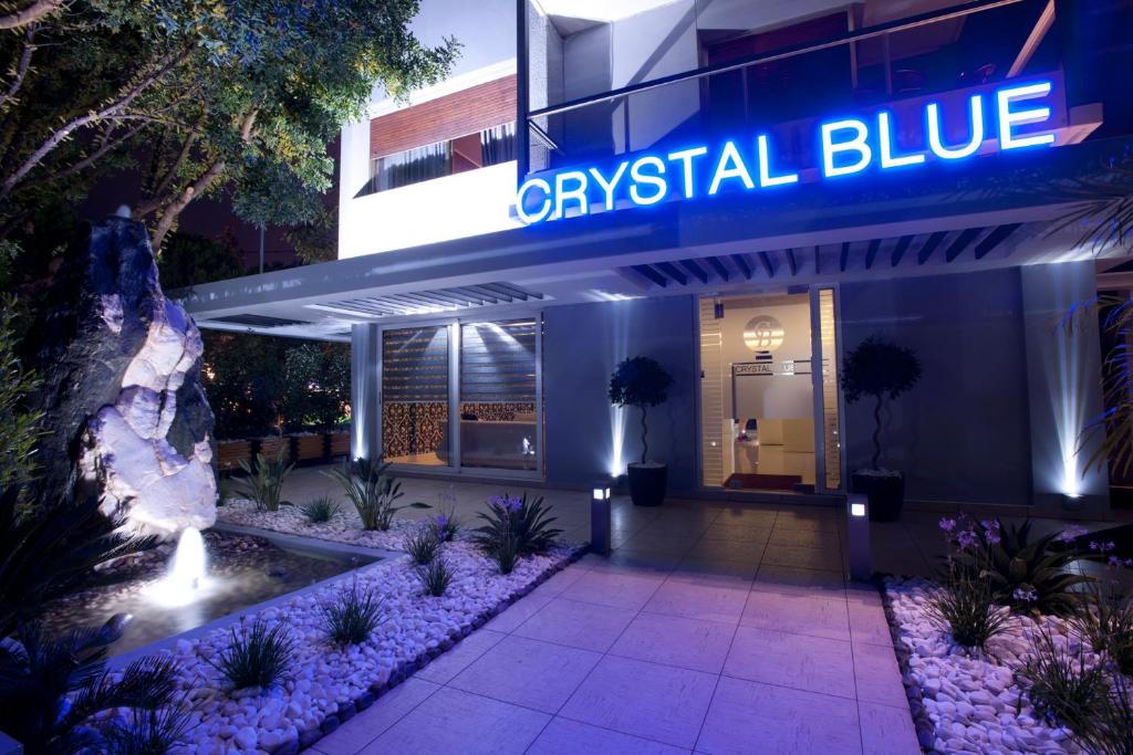 The Crystal Blue Hotel - Resim 39