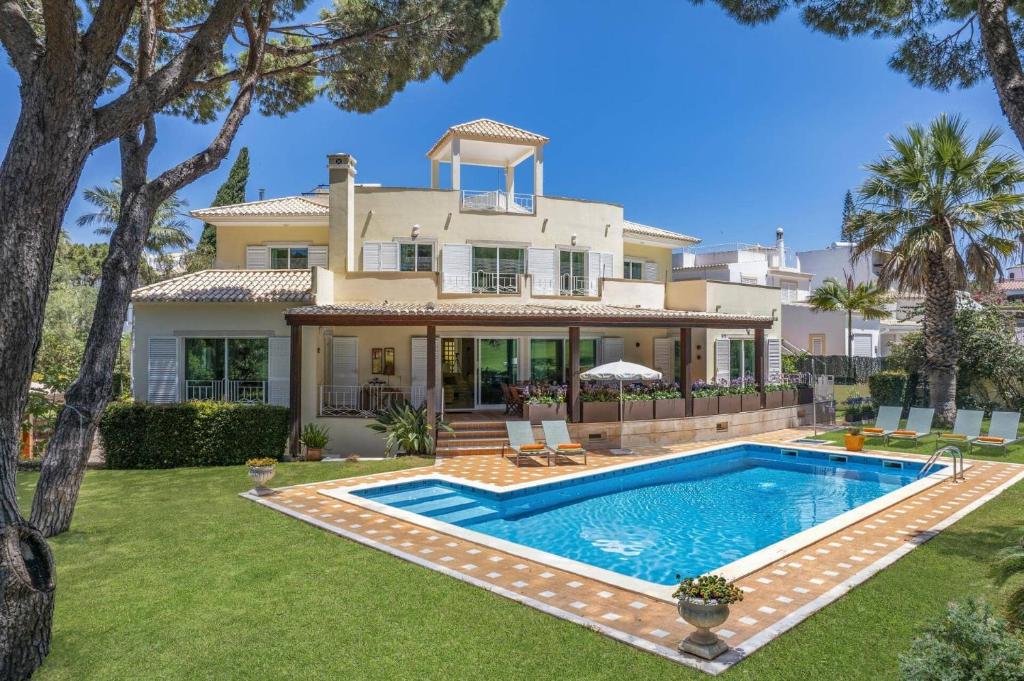 Villa Niva by Villa Plus