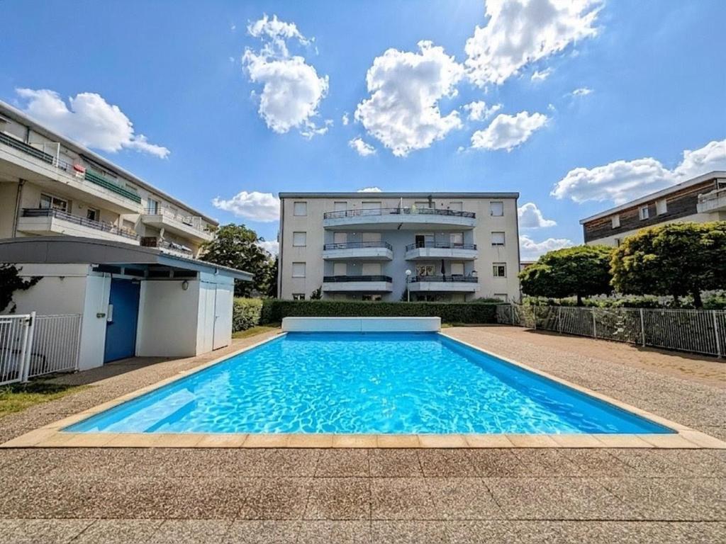 T2 Les Jardins d'Europe I Piscine I Balcon