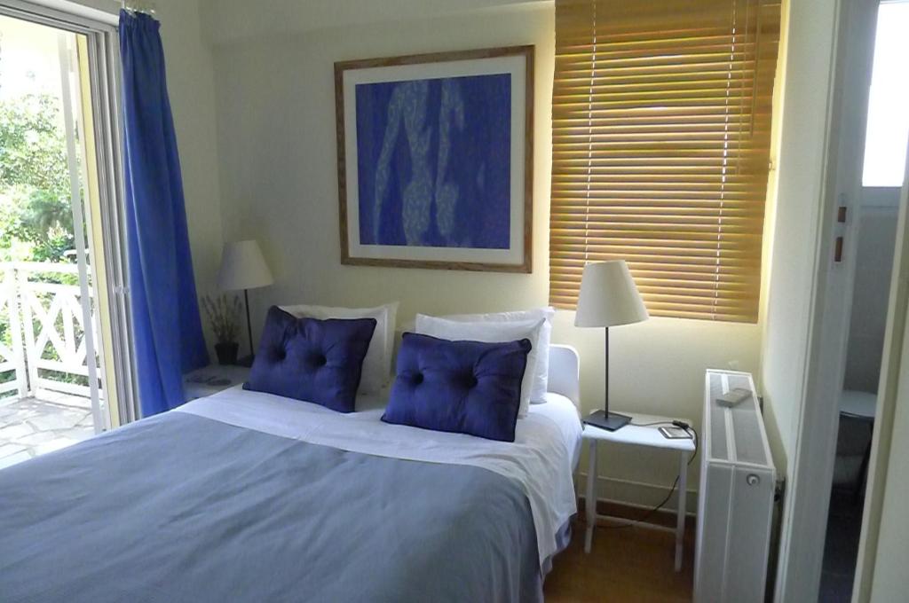 St. Thomas Bed and Breakfast - Tweepersoonskamer Met Uitzicht Op Het Zwembad