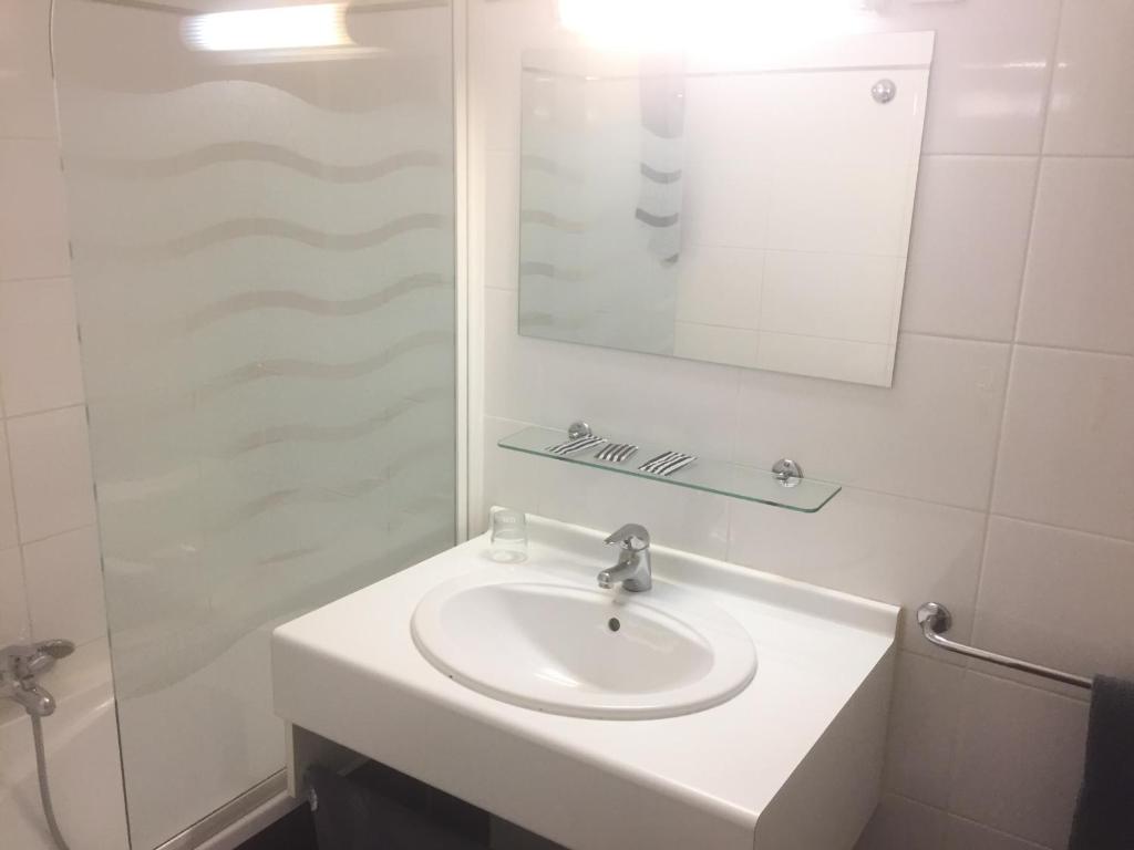 Hôtel du Sud Vieux Port - Resim 31