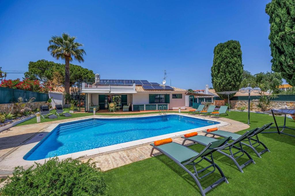 Villa Maria DOura by Villa Plus