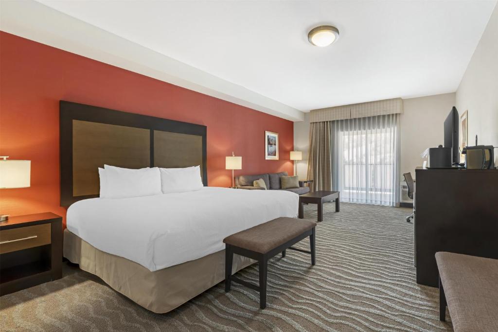 Gallery image of Best Western Plus Merritt Hotel in Merritt