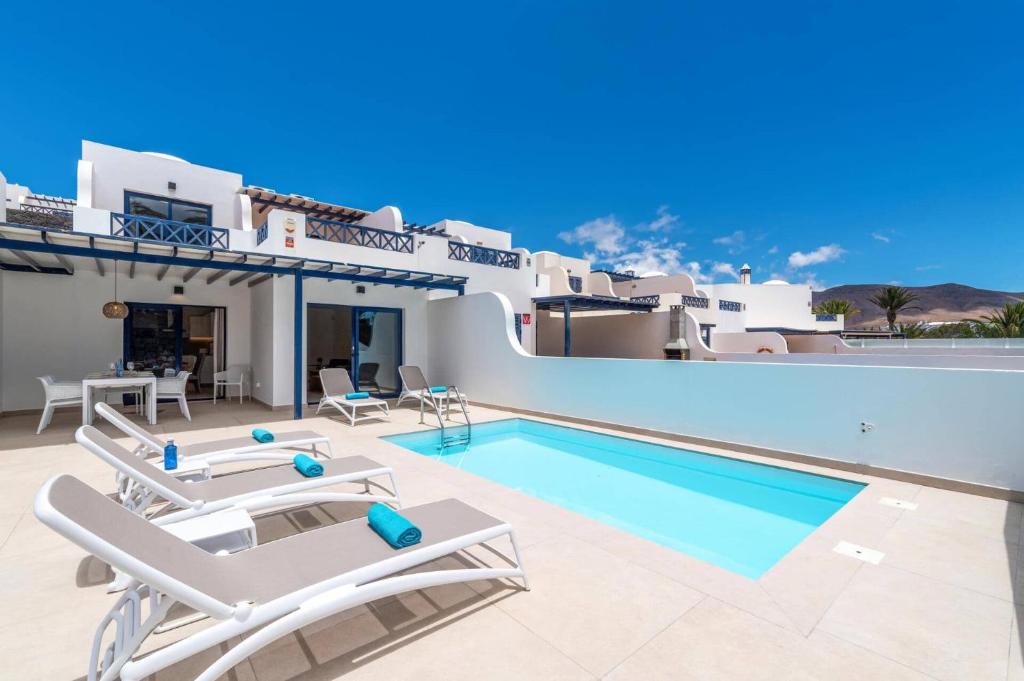 Villa Marejada by Villa Plus