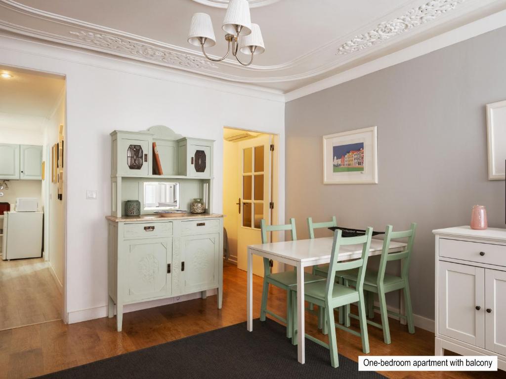 The Funicularist - Apartments in Historic Bica