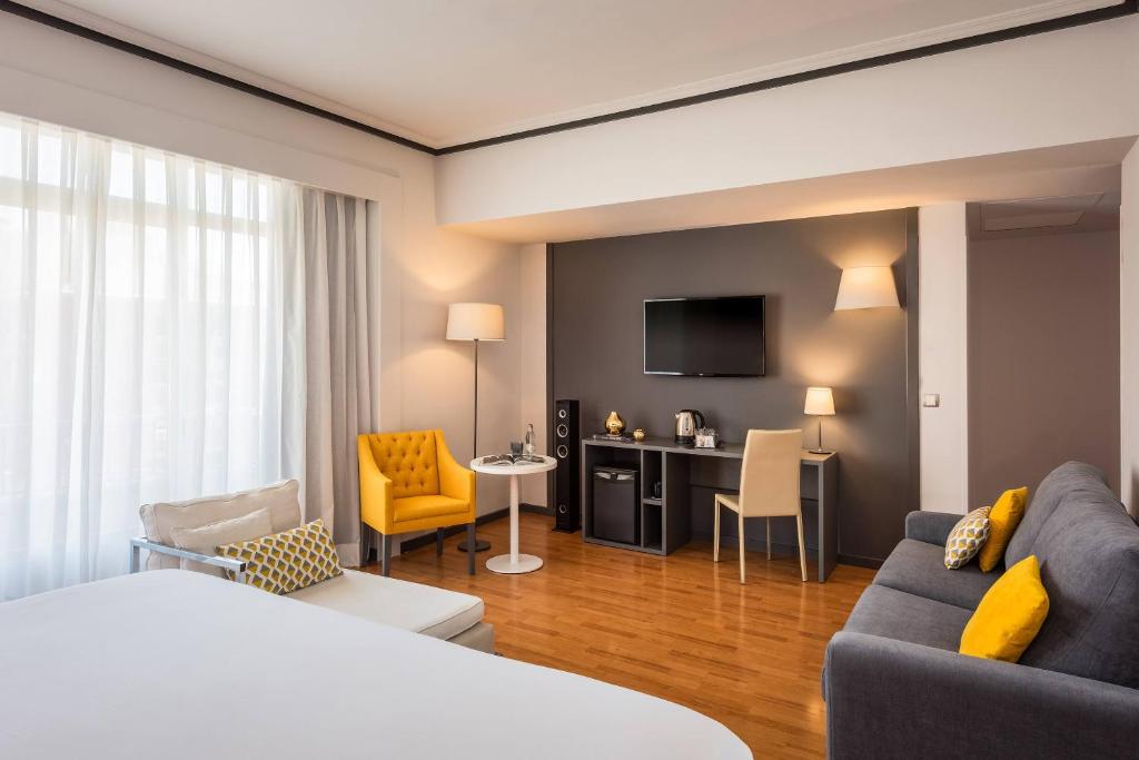 Hotel Madrid Plaza España, Affiliated by Meliá - Premium Kamer Met Kingsize Bed