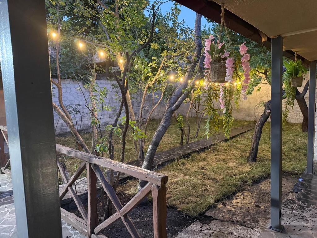 تصویر اتاق‌های Apricot Yard Yerevan - تصویر ۲