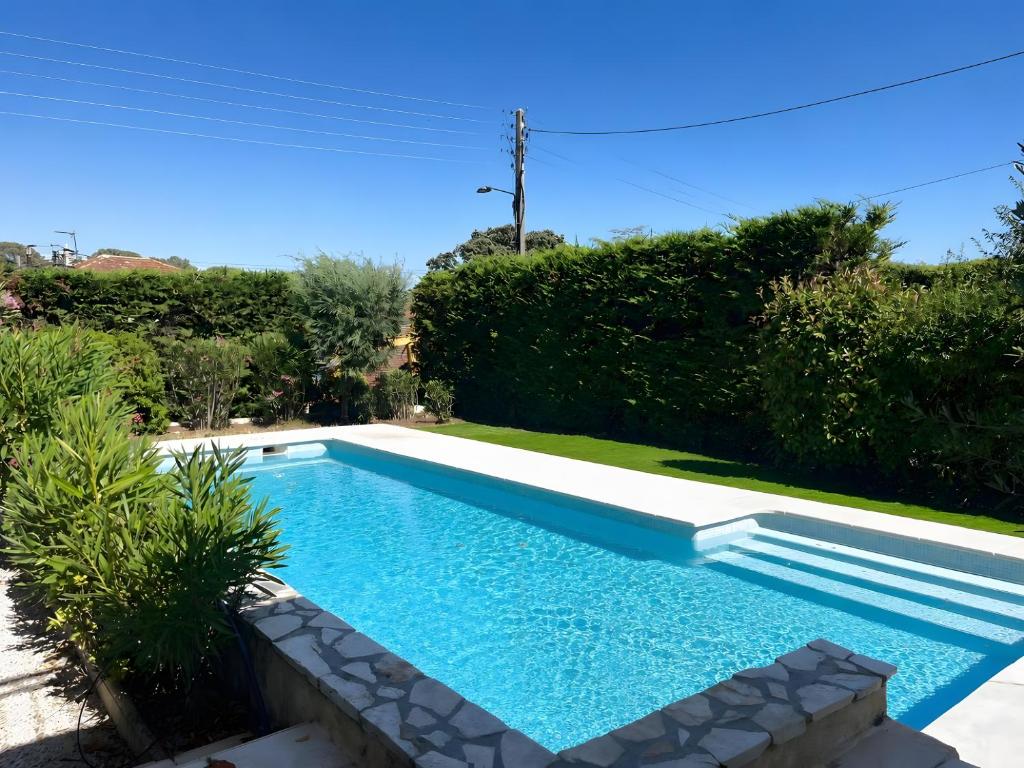 4 Bedrooms Villa Pool near sea