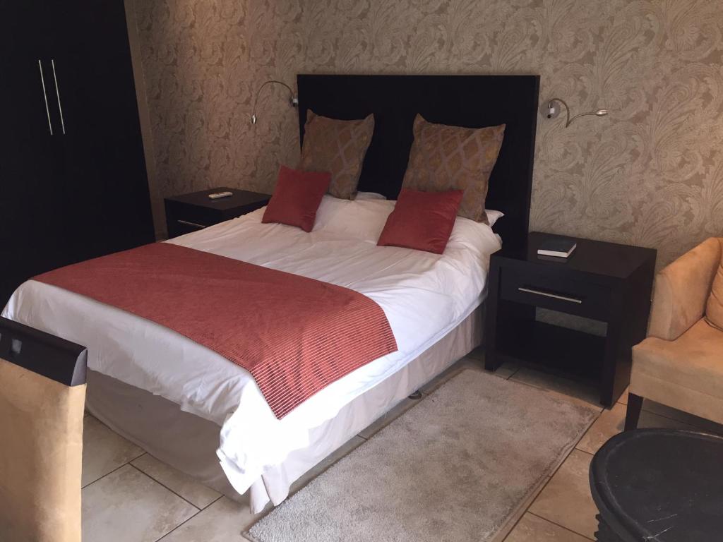 Postel nebo postele na pokoji v ubytování Planet Hotel HollyBum