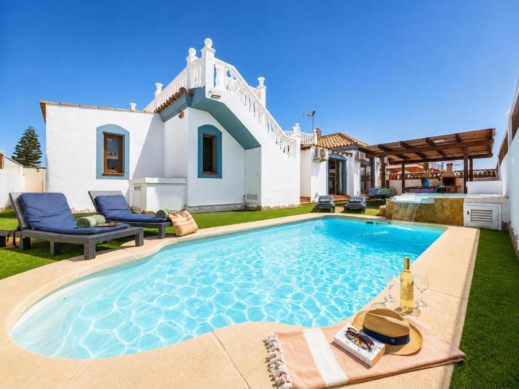 Villa Thomas