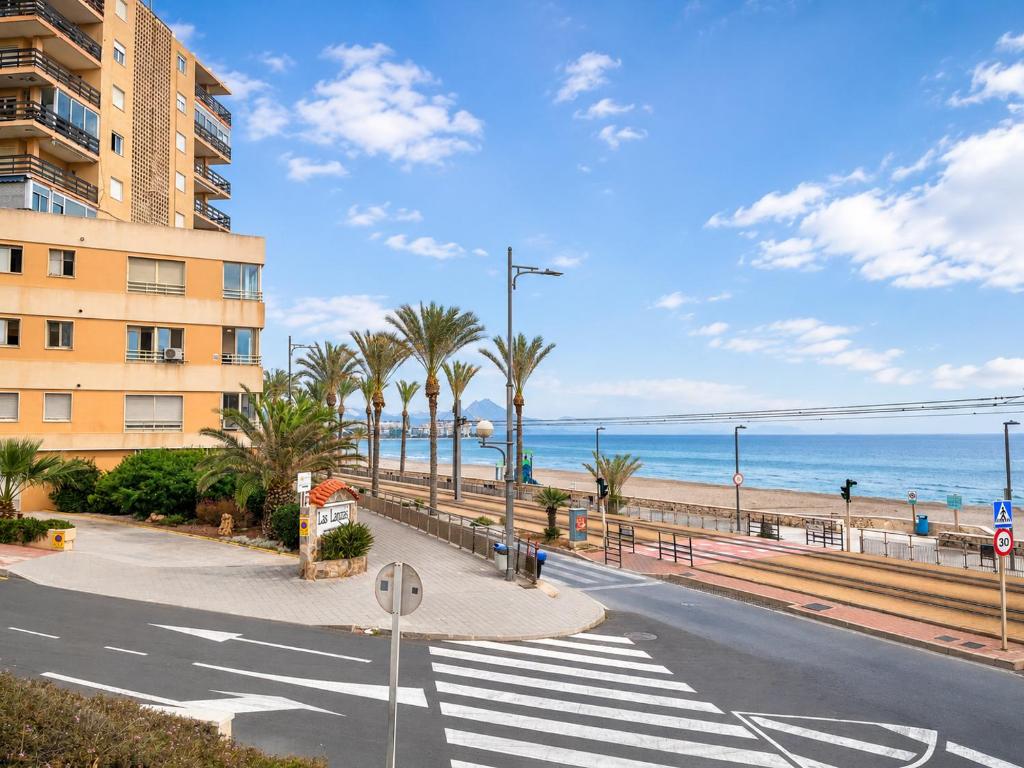 Apartamento Las Lanzas primera línea de playa