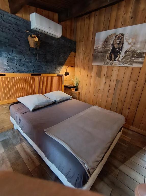 Luxury room, large terrace - Parking Marseille