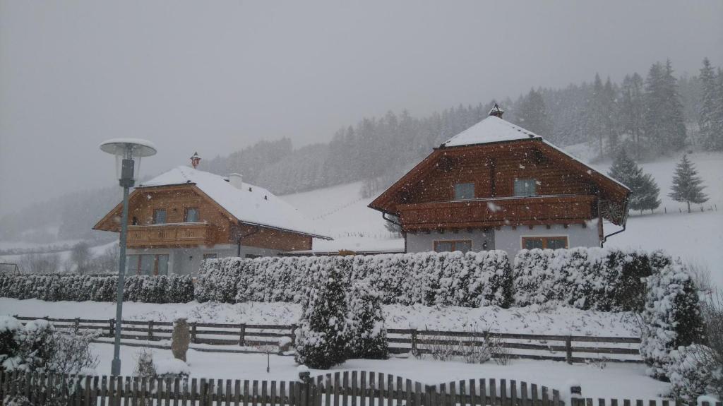 Sonnenchalet 2 im Salzburger Lungau v zimě