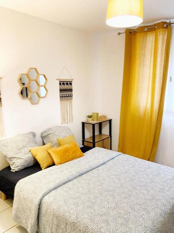 Studio à 5 mn à pied de la gare Saint-Roch